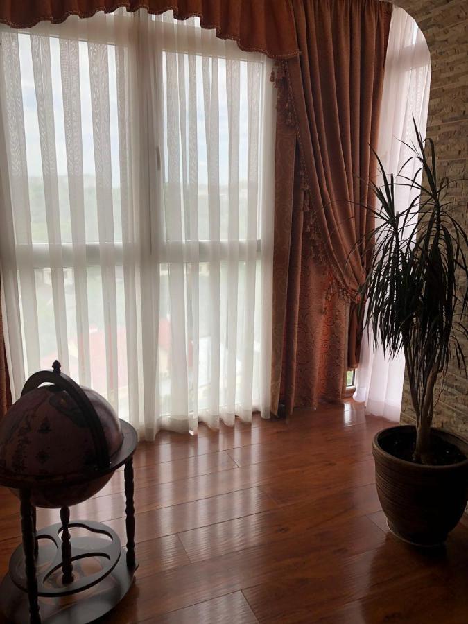 Апартаменти По Сковороди Khmelʼnytsʼkyy Kültér fotó